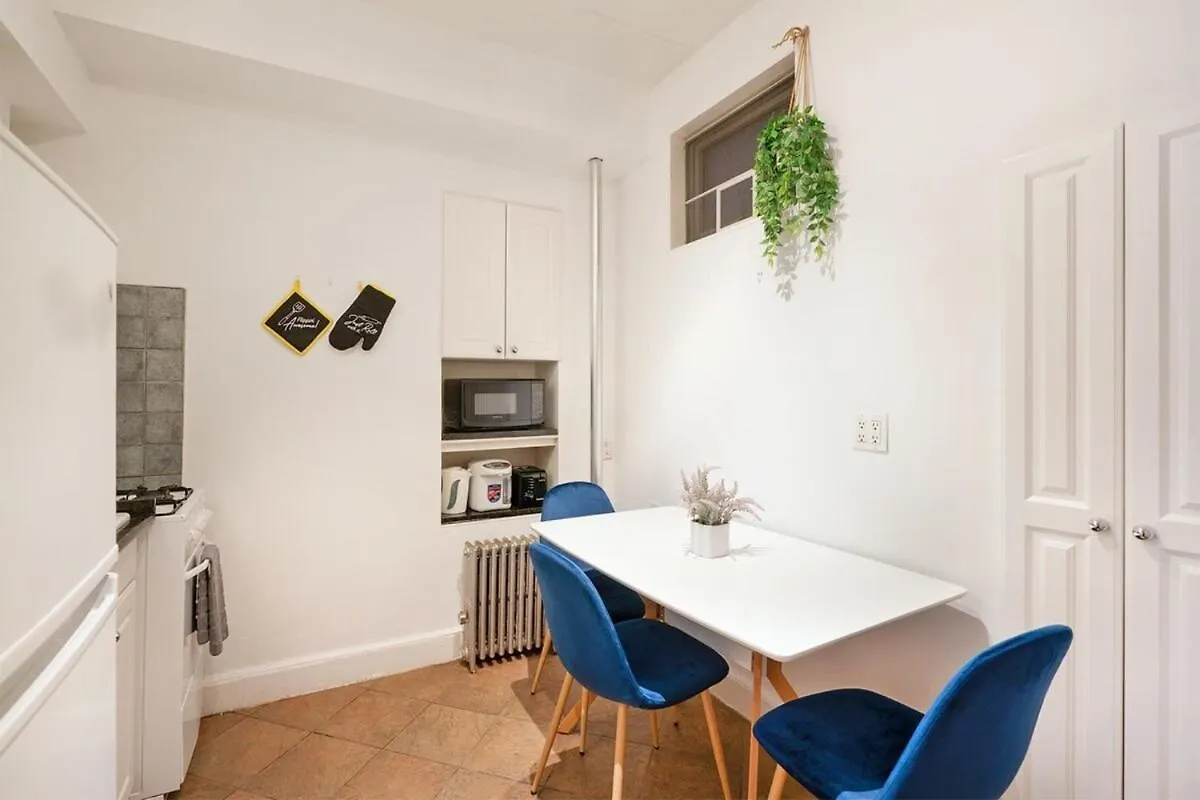 ニューヨーク61-2A Large 1Br In Upper East Sideアパートメント 0*, ニューヨーク 米国