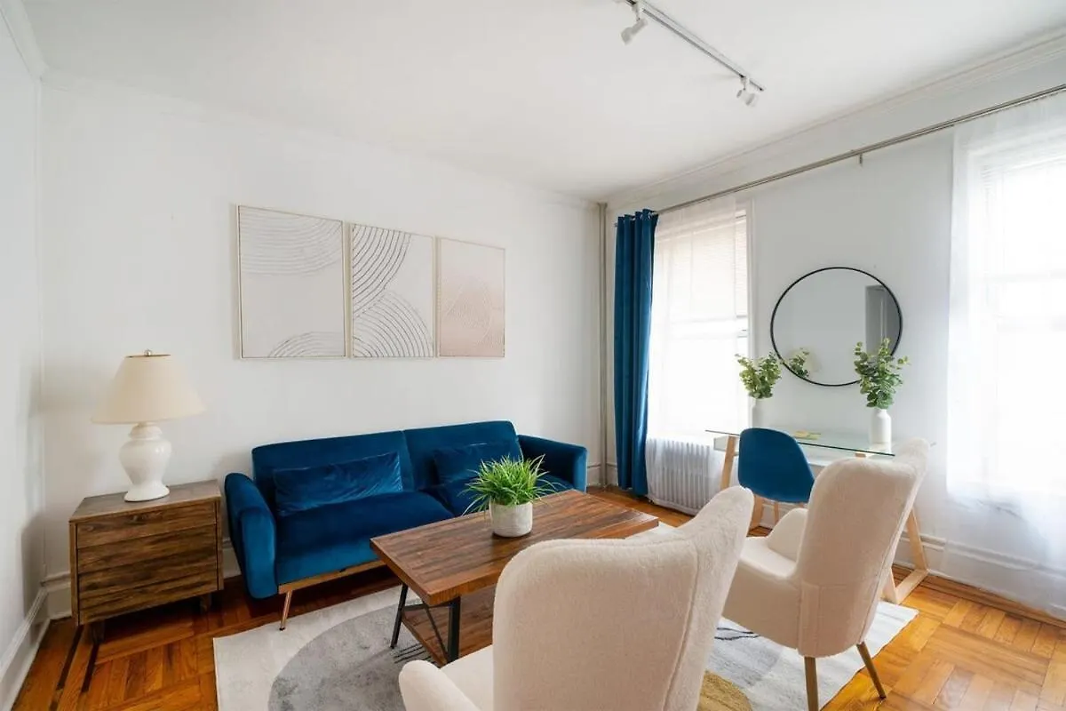 ニューヨーク61-2A Large 1Br In Upper East Sideアパートメント アパート ニューヨーク